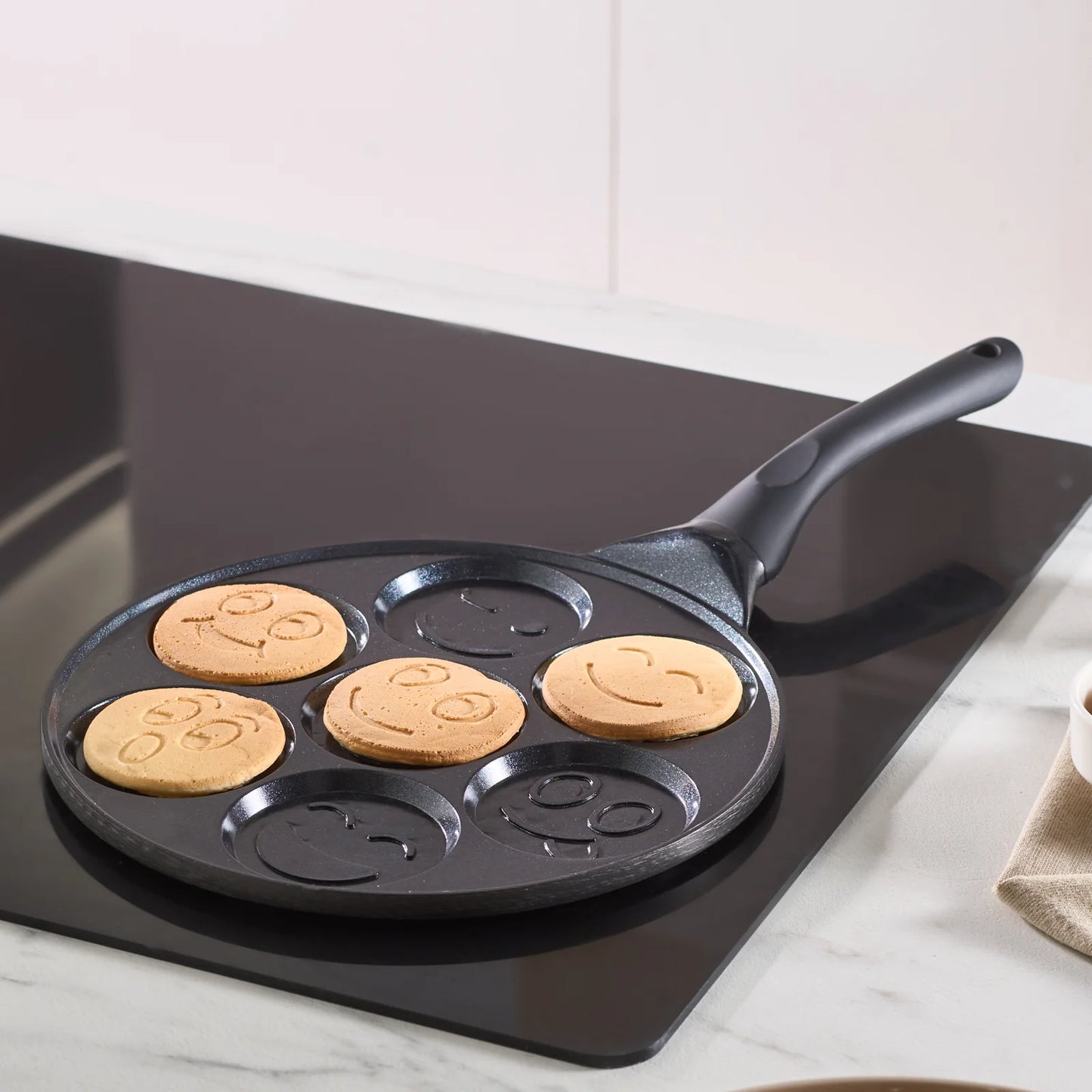 Karaca Fluffy Antihaft-Pfannkuchenpfanne mit Induktionskeramikbeschichtung, 26 cm, schwarz