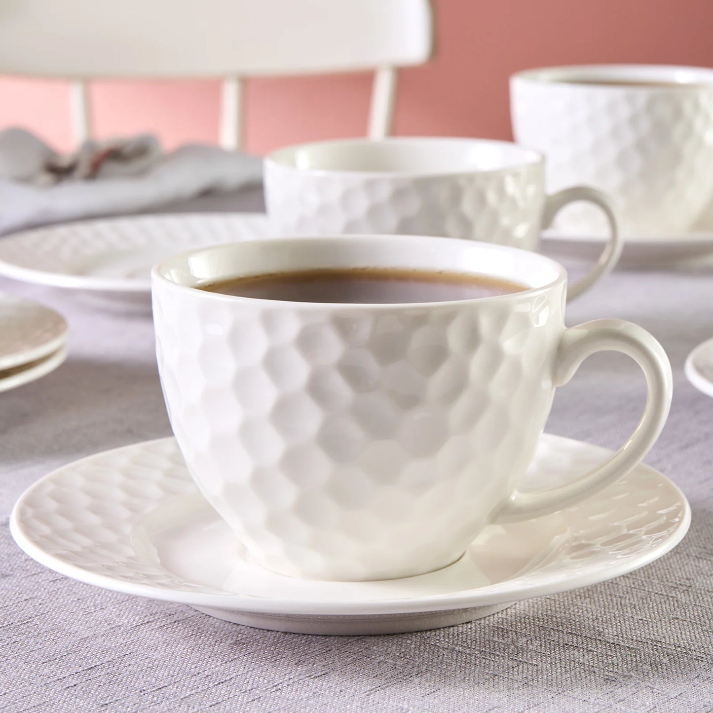 Karaca Nora Embossed Kaffeetassen-Set für 6 Personen, 220 ml