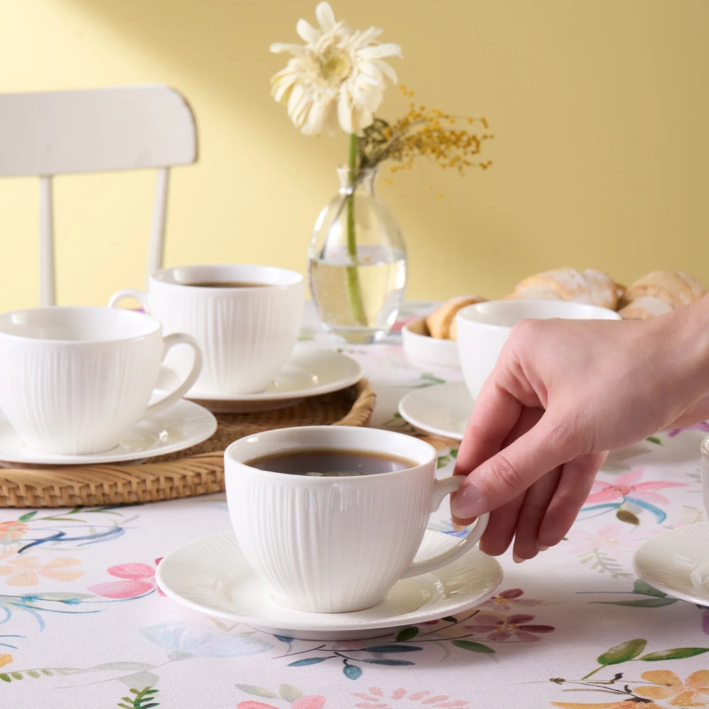 Karaca Anna Embossed Kaffeetassen-Set für 6 Personen, 220 ml