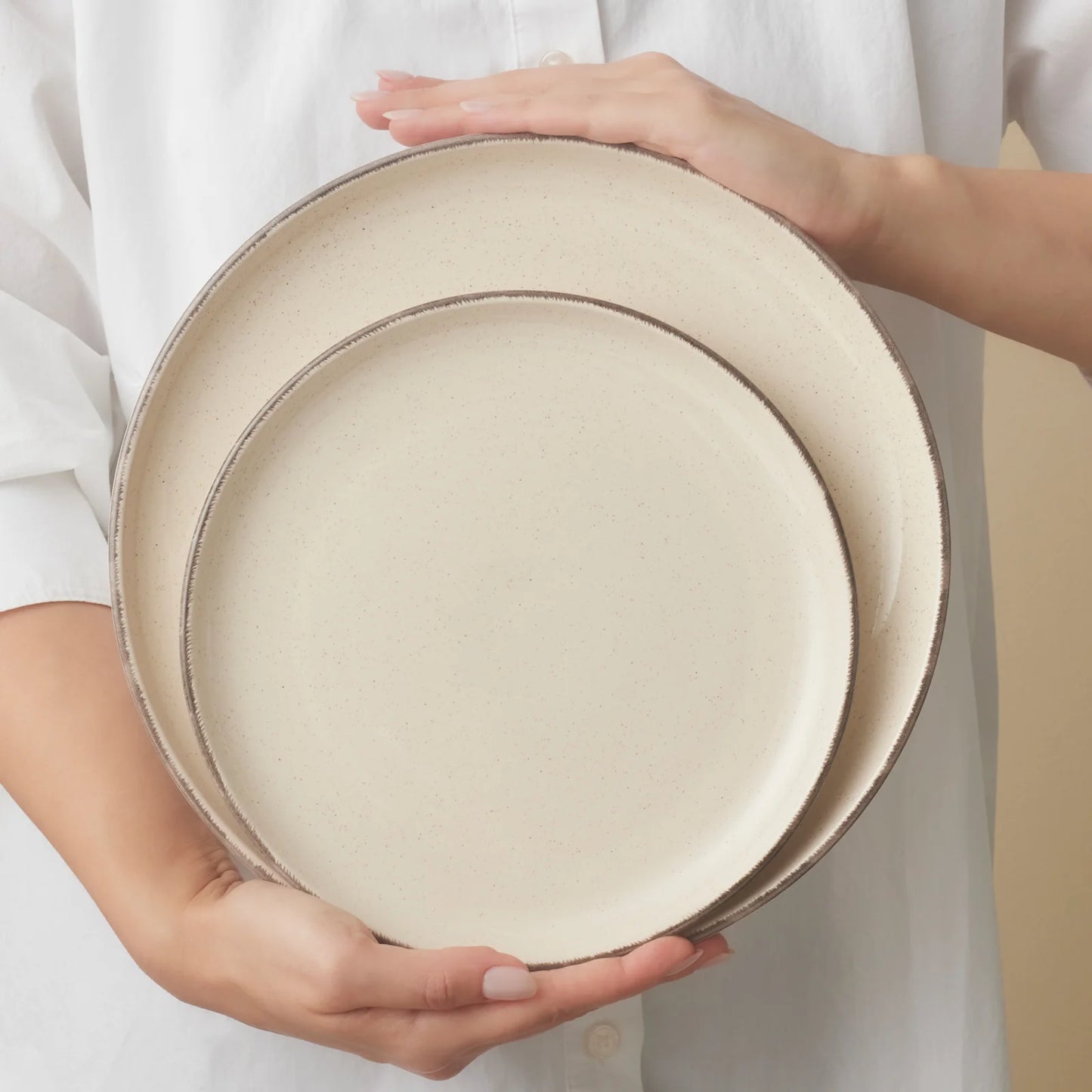 Karaca Monica 24-teiliges Geschirr Set für 6 Personen, Beige